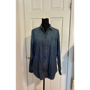 Lands End Women’s Blue Button Down Shirt. Long Sleeves. Size 12